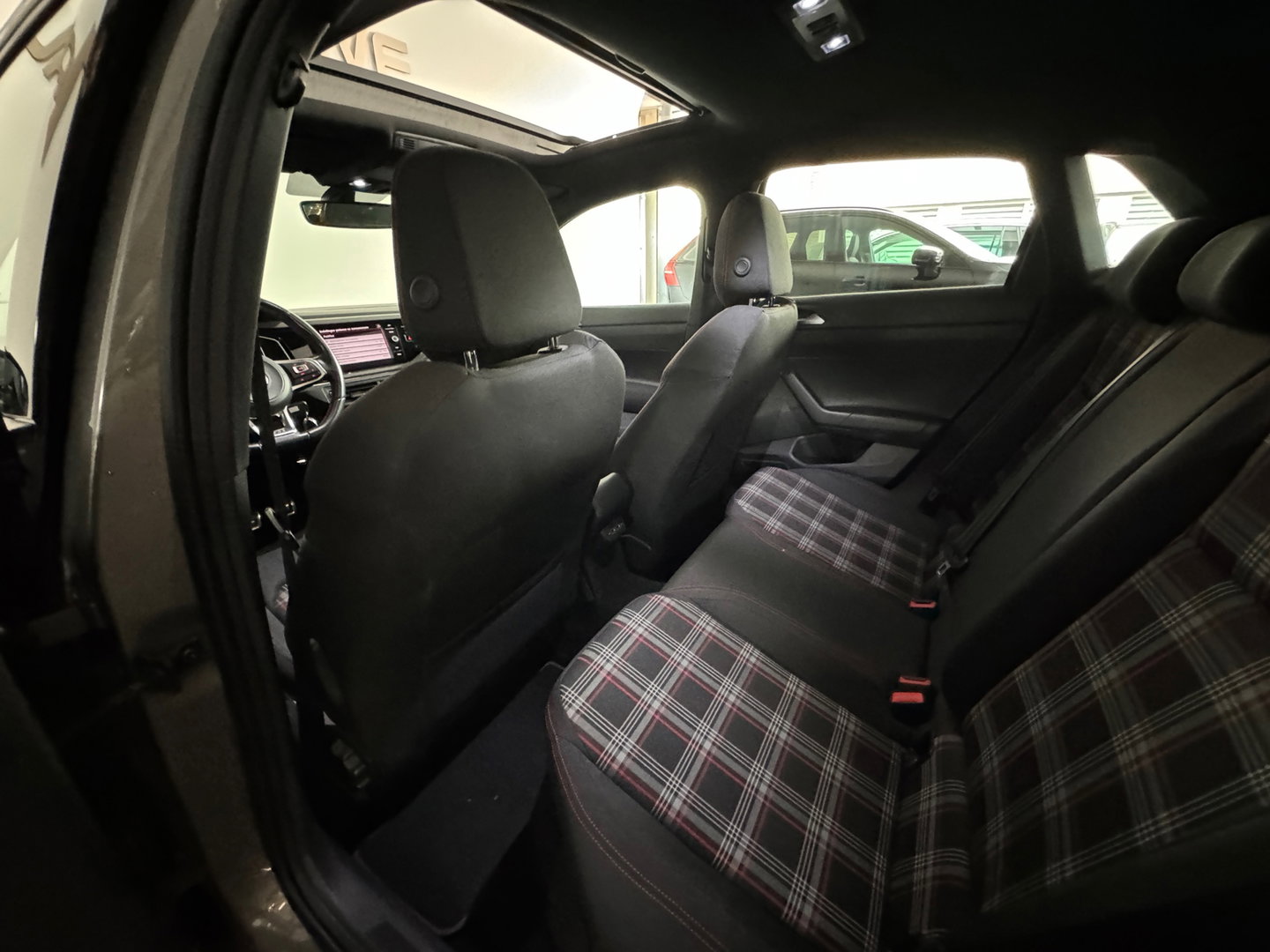 Volkswagen Polo 2.0 TSI GTI Pano|Sfeer|CarPlay|Virtual|ACC