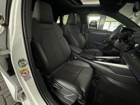 Audi A3 Sportback 45 TFSI e S Line Competition Pano|B&O|Keyless