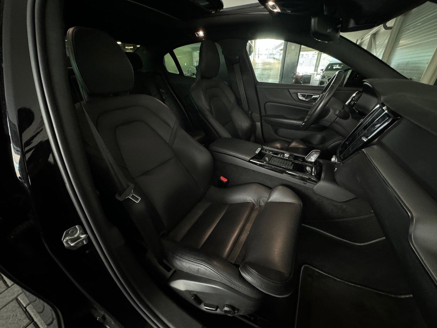 Volvo S60 2.0 T6 AWD Twin Engine R-Design Pano|Memory|Camera