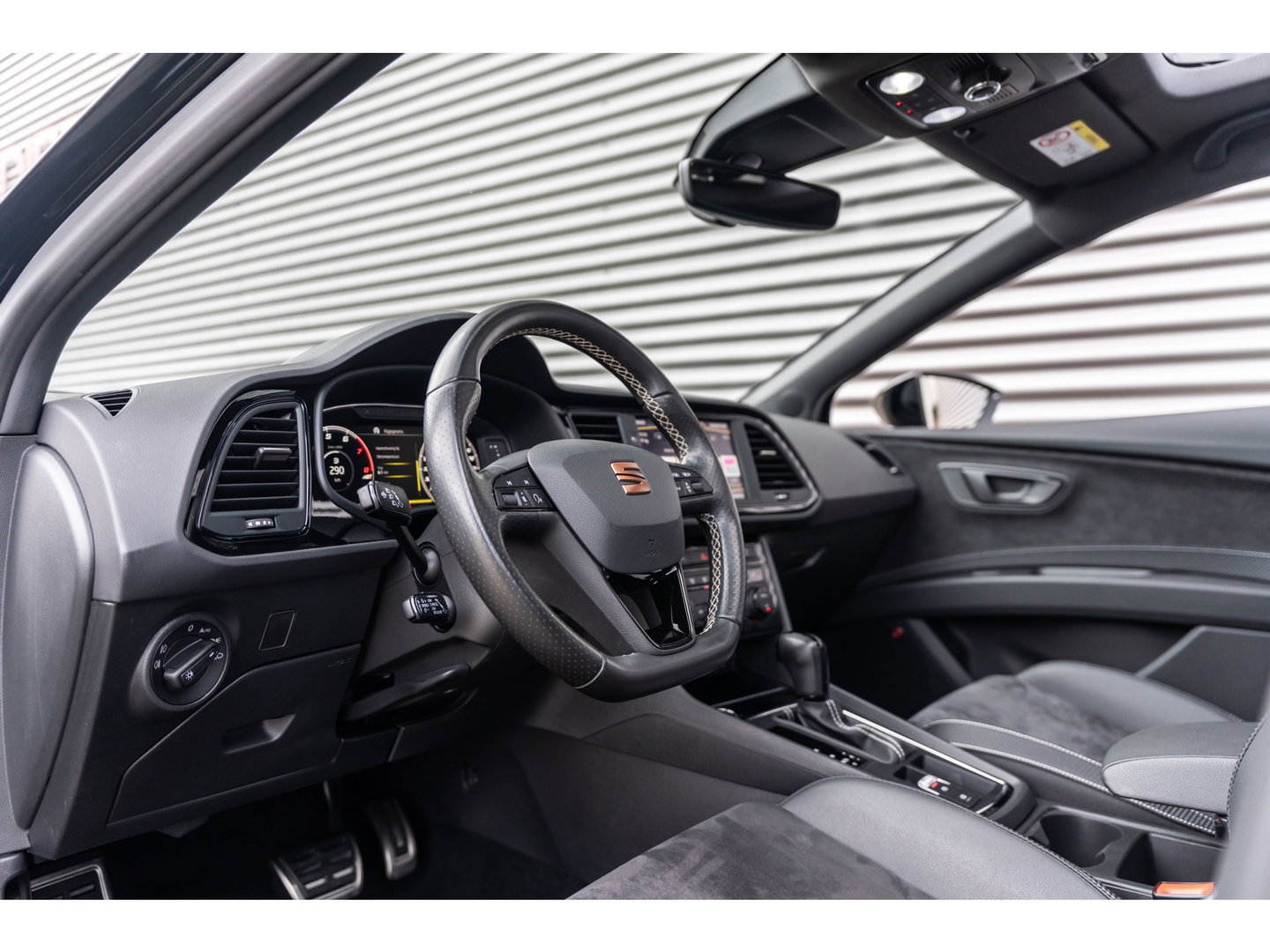 SEAT Leon 2.0 TSI CUPRA PERFORMANCE PANO BEATS BREMBO CAMERA