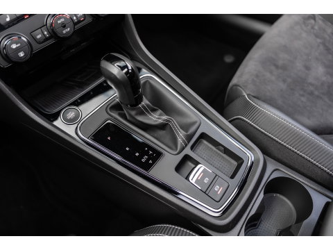 SEAT Leon 2.0 TSI CUPRA PERFORMANCE PANO BEATS BREMBO CAMERA