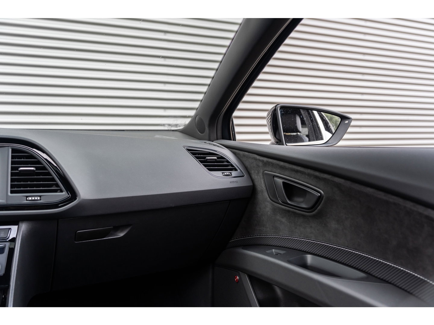 SEAT Leon 2.0 TSI CUPRA PERFORMANCE PANO BEATS BREMBO CAMERA