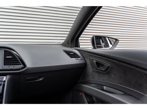 SEAT Leon 2.0 TSI CUPRA PERFORMANCE PANO BEATS BREMBO CAMERA