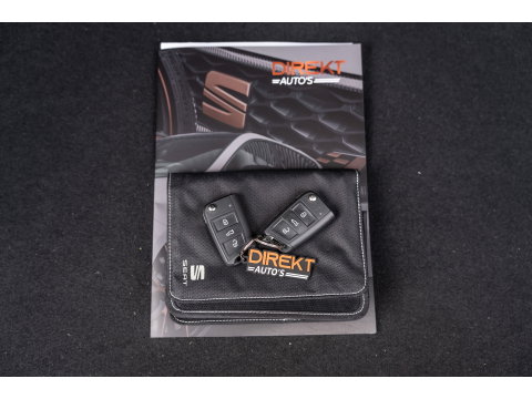 SEAT Leon 2.0 TSI CUPRA PERFORMANCE PANO BEATS BREMBO CAMERA
