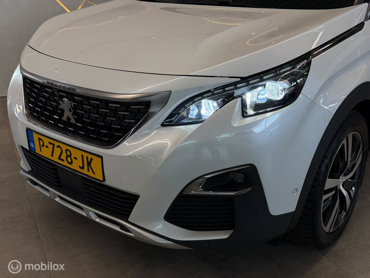 Peugeot 5008
