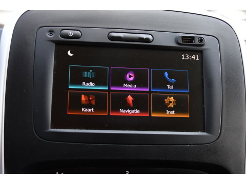 Renault Trafic 2.0 dCi 145 T29 L2H1 Black Edition Cruise, Sensoren, LED, 145pk, Multimedia, Automaat, Trekhaak, Betimmering, NAVI, Uniek!