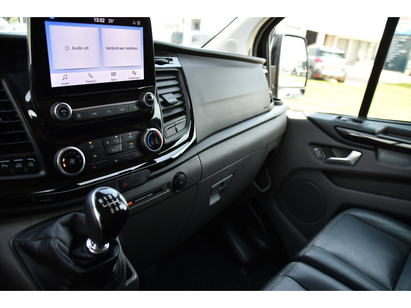 Ford Transit Custom 300 2.0 TDCI L1H1 Trail Camera, Cruise, Carplay, LED, Stoelverwarming, Leder, LM Velgen, 130pk, Mulitmedia, Sensoren, Uniek!