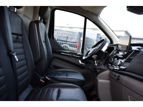 Ford Transit Custom 300 2.0 TDCI L1H1 Trail Camera, Cruise, Carplay, LED, Stoelverwarming, Leder, LM Velgen, 130pk, Mulitmedia, Sensoren, Uniek!