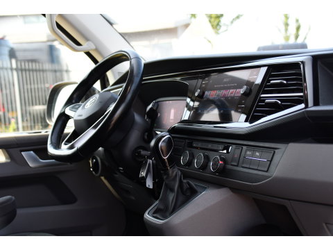 Volkswagen Transporter 2.0 TDI L2H1 30 Bulli Virtual, Adaptieve Cruise, Carplay, LED, Stoelverwarming, Standkachel, Trekhaak, Automaat, Multimedia, 150pk, Uniek!