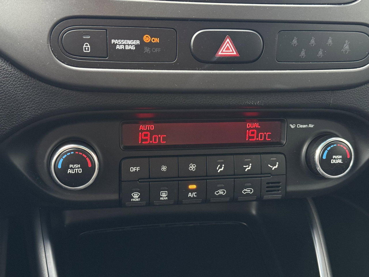 Kia Carens