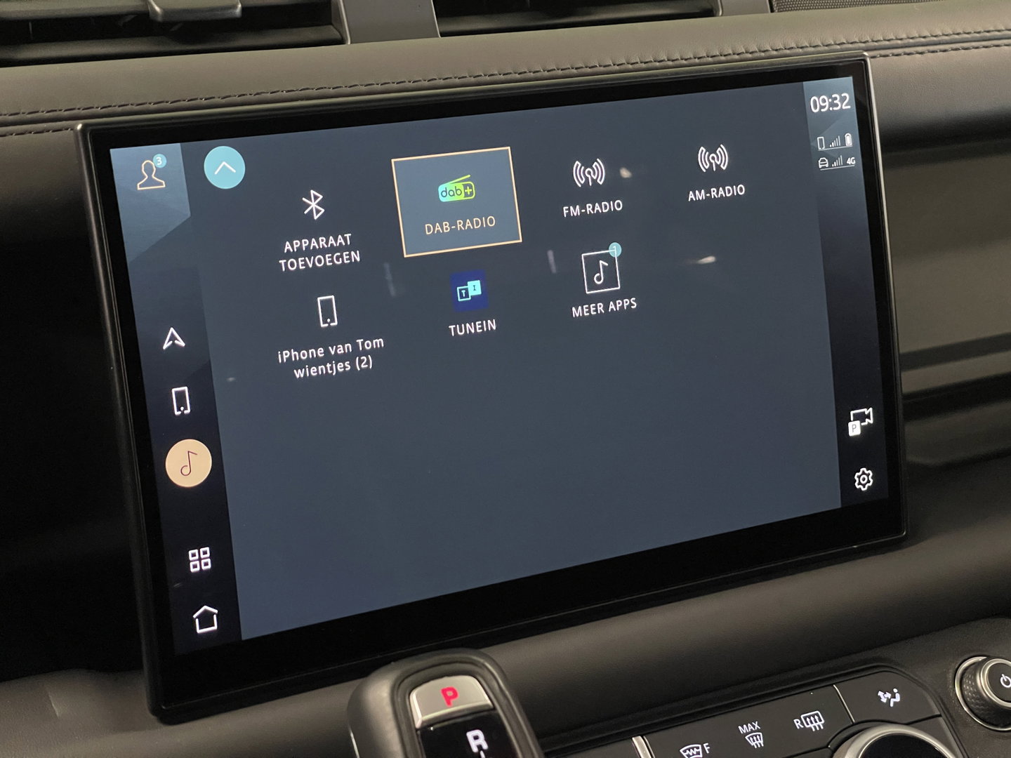 Land Rover Defender 110 2.0 P400e 110 X | Luchtvering | Afneembare Trekhaak | Apple Carplay | 360° Camera | Meridian | Stuurwielverwarming | Koelkast |