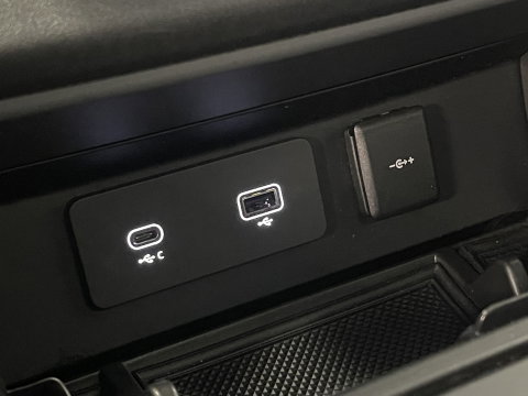 Land Rover Defender 110 2.0 P400e 110 X | Luchtvering | Afneembare Trekhaak | Apple Carplay | 360° Camera | Meridian | Stuurwielverwarming | Koelkast |