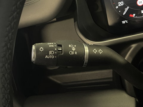 Land Rover Defender 110 2.0 P400e 110 X | Luchtvering | Afneembare Trekhaak | Apple Carplay | 360° Camera | Meridian | Stuurwielverwarming | Koelkast |