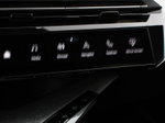 Peugeot e-3008