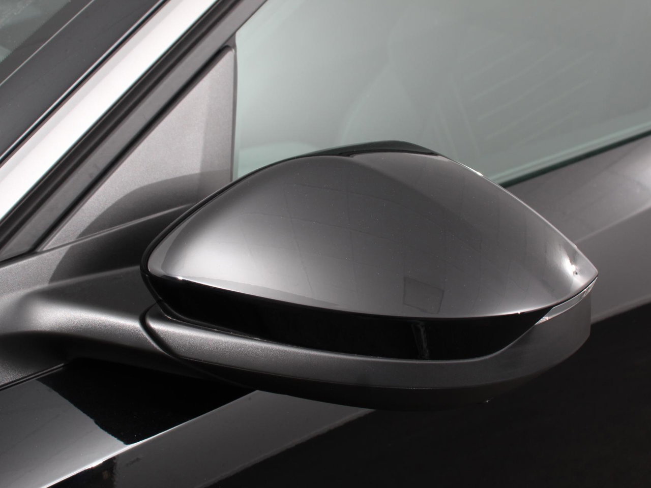 Peugeot e-3008
