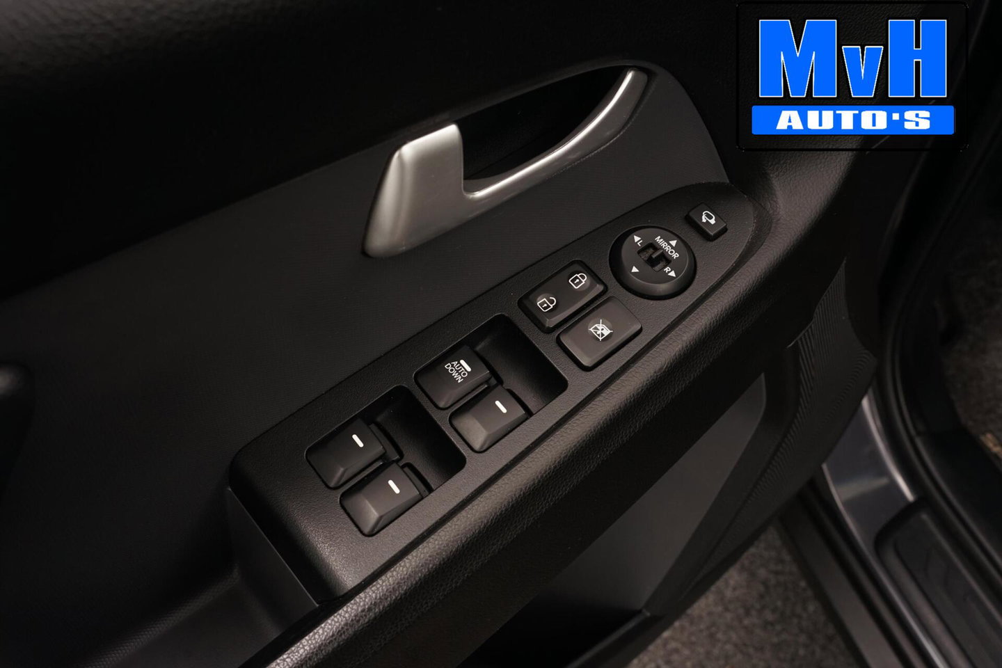 Kia Sportage 1.6 GDI 20th Anniversary|CAM|NAV|TREKHAAK|LED