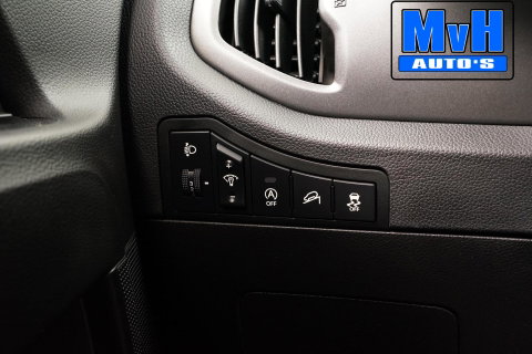 Kia Sportage 1.6 GDI 20th Anniversary|CAM|NAV|TREKHAAK|LED
