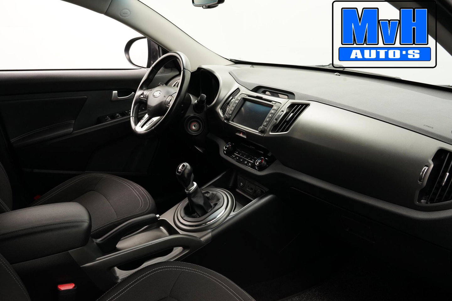Kia Sportage 1.6 GDI 20th Anniversary|CAM|NAV|TREKHAAK|LED