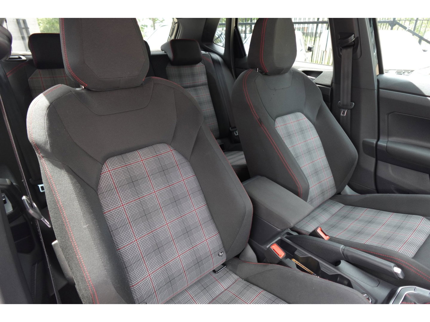 Volkswagen Polo 2.0 TSI GTI PANO KEYLESS BEATS