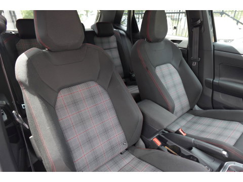 Volkswagen Polo 2.0 TSI GTI PANO KEYLESS BEATS
