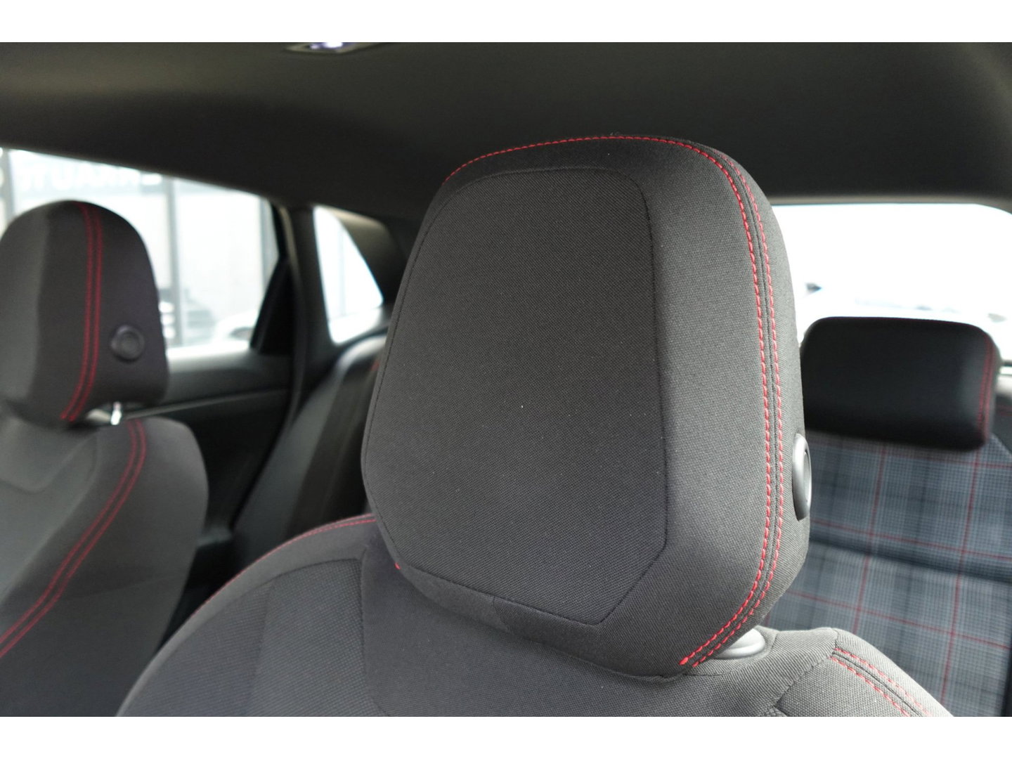 Volkswagen Polo 2.0 TSI GTI PANO KEYLESS BEATS