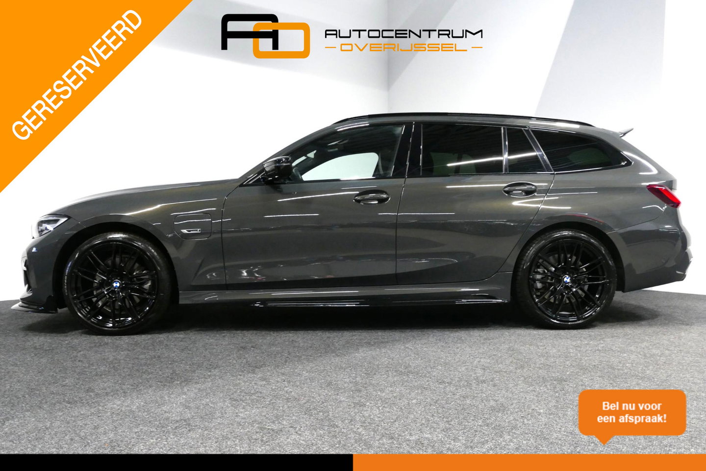 BMW 3 Serie Touring 320e xDrive M Sport / M340i Diffuser / Black Diamond M Grille / M340i M Sport bumper pakket / Schuif-/kanteldak / Elektr. verstelbare voorstoelen (links met memory) / Stoelverwarming / Apple Carplay - Android Auto / Achteruitrijcamera / Ambienteve