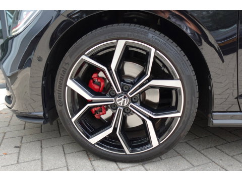 Volkswagen Polo 2.0 TSI GTI PANO KEYLESS BEATS