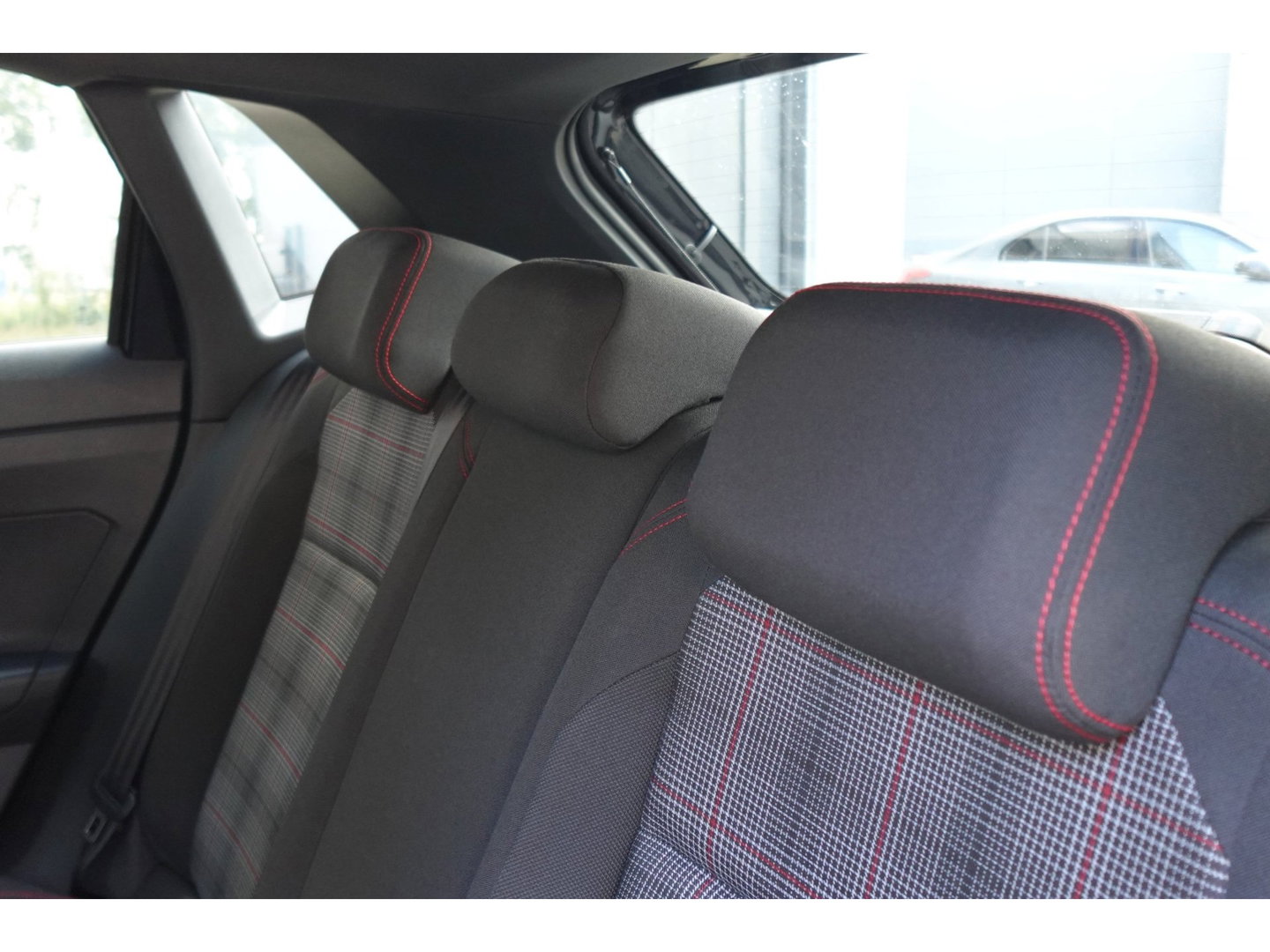 Volkswagen Polo 2.0 TSI GTI PANO KEYLESS BEATS