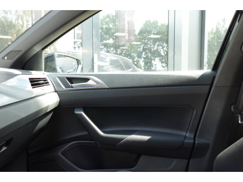 Volkswagen Polo 2.0 TSI GTI PANO KEYLESS BEATS