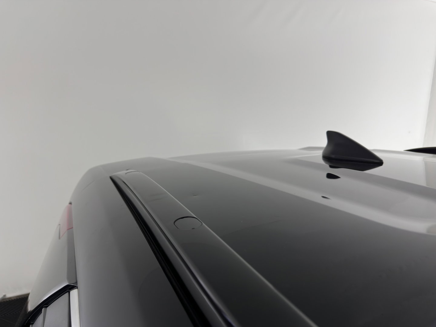Kia Niro EV DynamicLine 64.8 kWh [3-Fase-11kW] {SoH-96%} (INCL-BTW) Aut. *LEATHER-FABRIC | ADAPTIVE-CRUISE | DIGI-COCKPIT | KEYLESS | CAMERA | DAB | COMFORTSEATS | SHIFTPADDLES | ECC | PDC | CARPLAY | AMBIENT-LIGHT | 17''ALU*