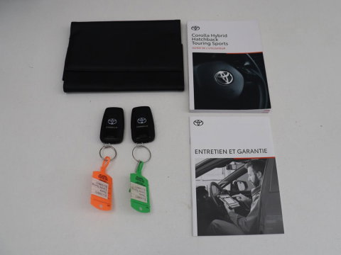 Toyota Corolla 1.8 Hybrid Active | Stoelverwarming | Adaptive cruise | Camera | Navigatie | Parkeerhulp | Bluetooth | Lane assist | Climate control