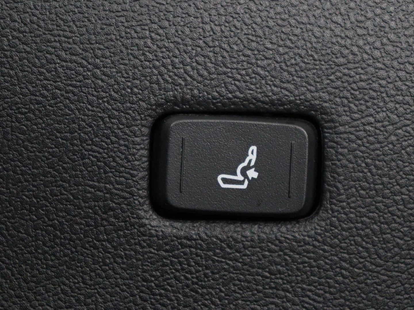 Toyota Corolla 1.8 Hybrid Active | Stoelverwarming | Adaptive cruise | Camera | Navigatie | Parkeerhulp | Bluetooth | Lane assist | Climate control