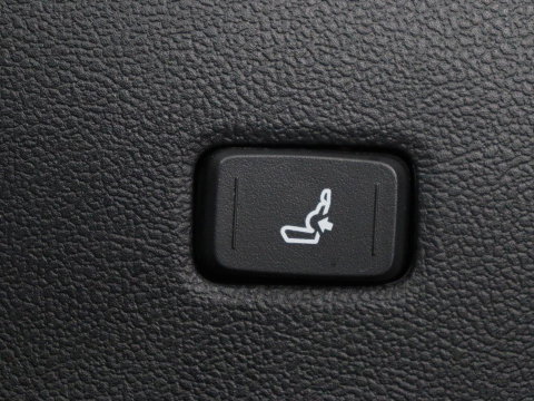 Toyota Corolla 1.8 Hybrid Active | Stoelverwarming | Adaptive cruise | Camera | Navigatie | Parkeerhulp | Bluetooth | Lane assist | Climate control