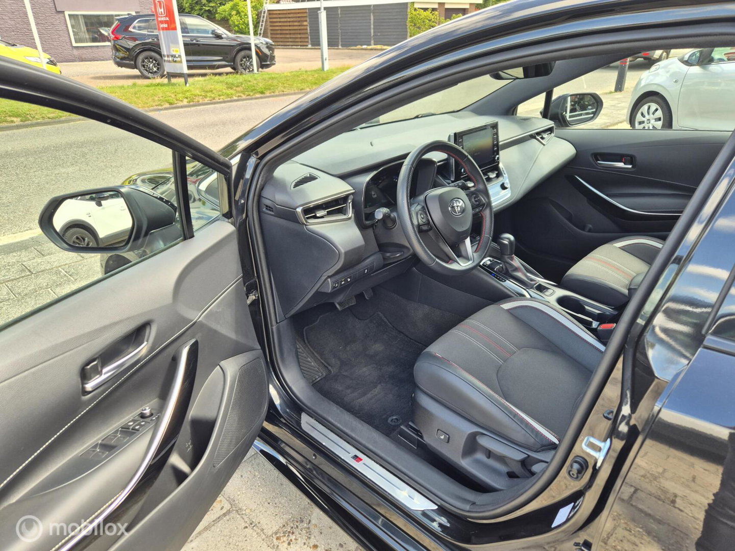 Toyota Corolla 1.8 Hybrid GR-Sport, Camera, Stoelverwarming