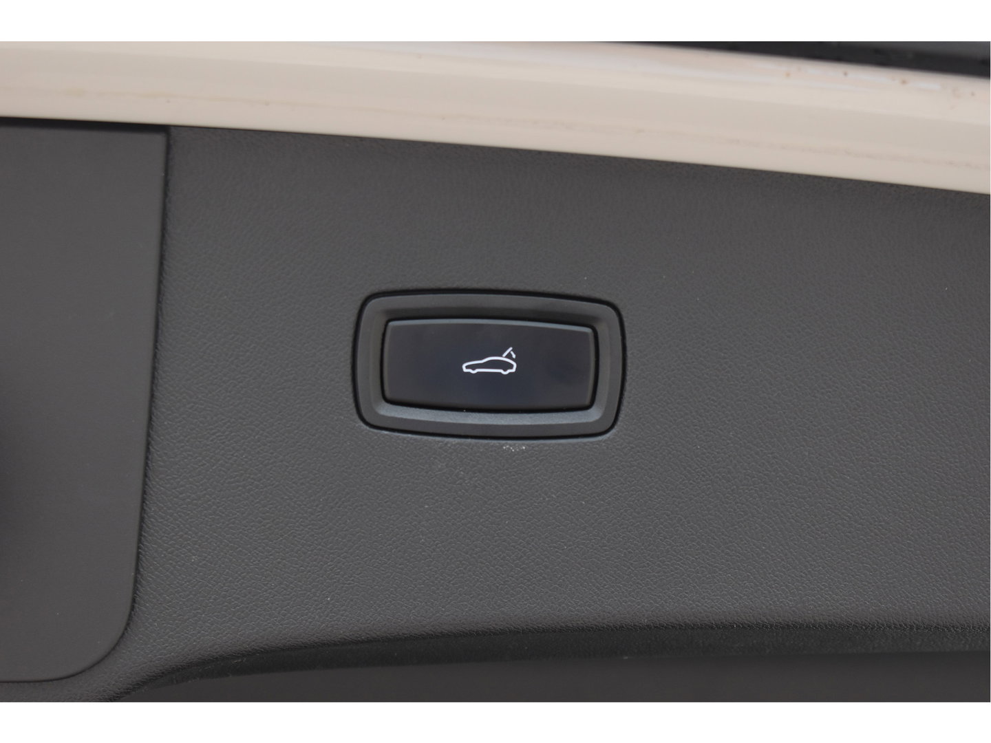 Porsche Cayenne Coupé 3.0 E-Hybrid 462 pk Chrono | NL-Auto | Luchtvering | Pano |Standkachel | 360 gr.camera | Full LED | Netjes