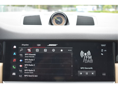 Porsche Cayenne Coupé 3.0 E-Hybrid 462 pk Chrono | NL-Auto | Luchtvering | Pano |Standkachel | 360 gr.camera | Full LED | Netjes