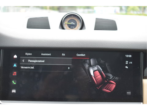Porsche Cayenne Coupé 3.0 E-Hybrid 462 pk Chrono | NL-Auto | Luchtvering | Pano |Standkachel | 360 gr.camera | Full LED | Netjes