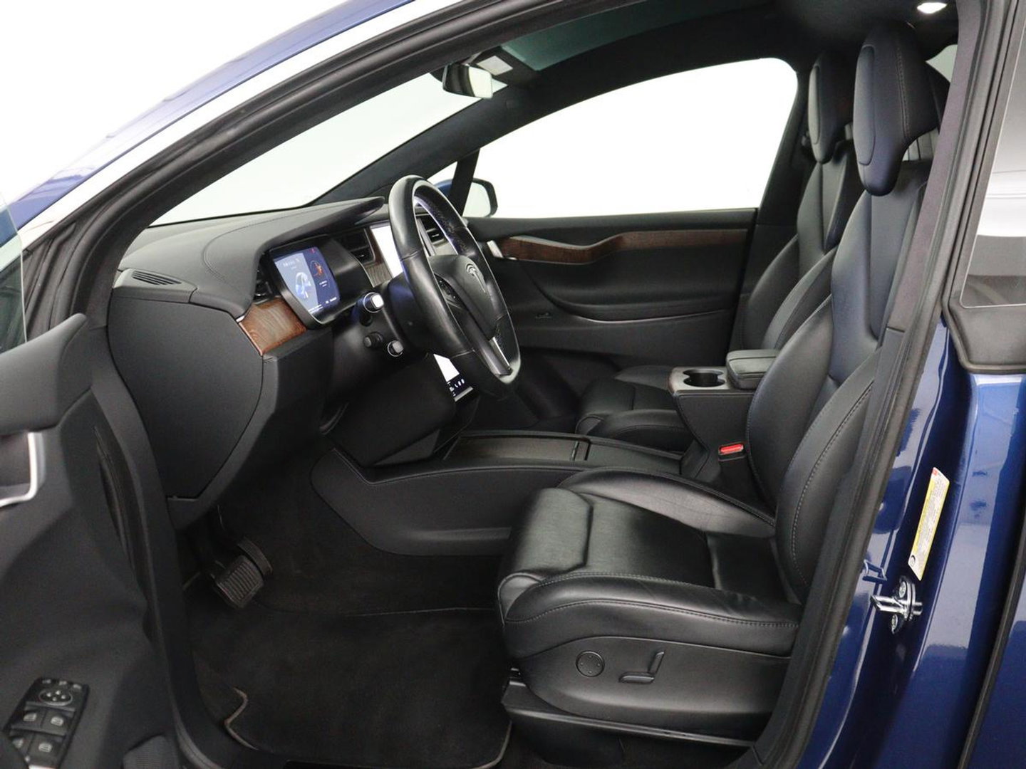 Tesla Model X Long Range | SOH 86% | Panoramadak | Trekhaak | 360 Camera | Stoel & Stuurverwarming | Adaptive cruise | Navigatie | DAB+ | Bluetooth | Climate control | Self-driving | Sfeerverlichting