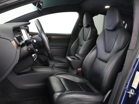 Tesla Model X Long Range | SOH 86% | Panoramadak | Trekhaak | 360 Camera | Stoel & Stuurverwarming | Adaptive cruise | Navigatie | DAB+ | Bluetooth | Climate control | Self-driving | Sfeerverlichting