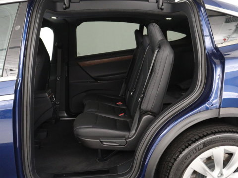 Tesla Model X Long Range | SOH 86% | Panoramadak | Trekhaak | 360 Camera | Stoel & Stuurverwarming | Adaptive cruise | Navigatie | DAB+ | Bluetooth | Climate control | Self-driving | Sfeerverlichting