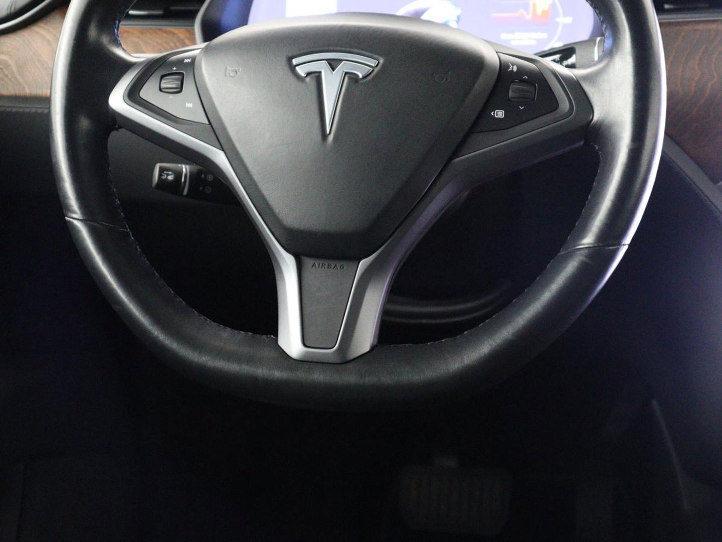 Tesla Model X Long Range | SOH 86% | Panoramadak | Trekhaak | 360 Camera | Stoel & Stuurverwarming | Adaptive cruise | Navigatie | DAB+ | Bluetooth | Climate control | Self-driving | Sfeerverlichting