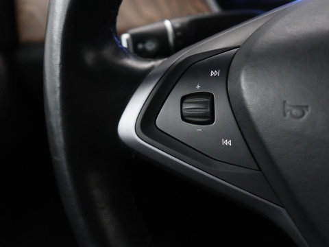 Tesla Model X Long Range | SOH 86% | Panoramadak | Trekhaak | 360 Camera | Stoel & Stuurverwarming | Adaptive cruise | Navigatie | DAB+ | Bluetooth | Climate control | Self-driving | Sfeerverlichting