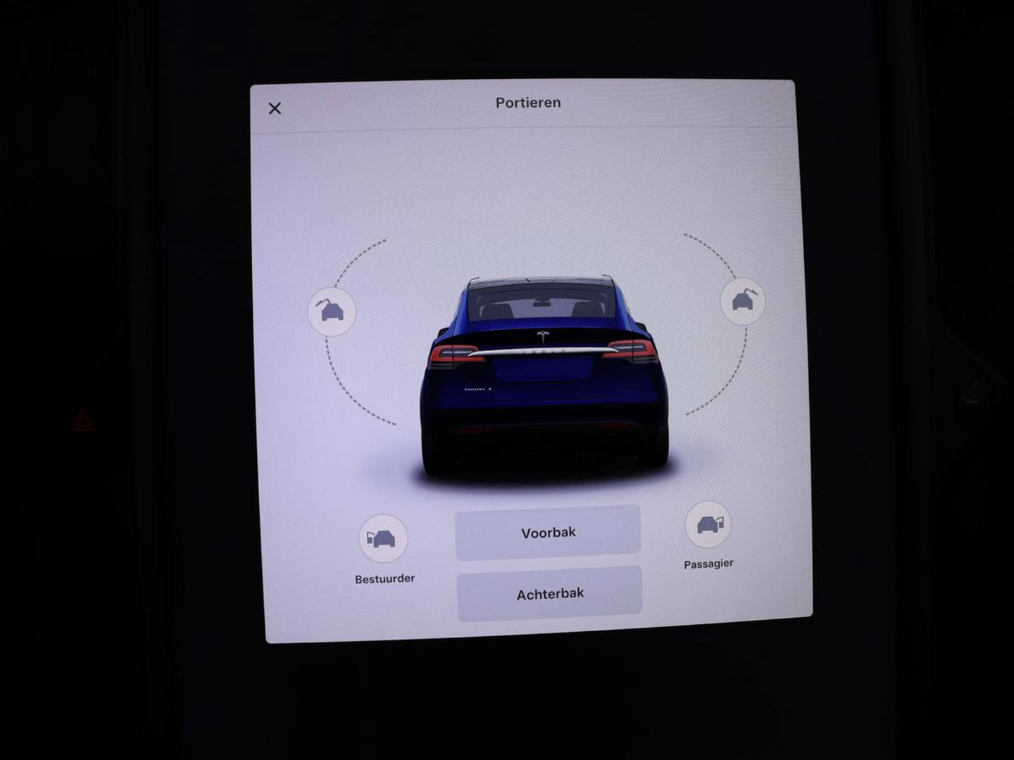 Tesla Model X Long Range | SOH 86% | Panoramadak | Trekhaak | 360 Camera | Stoel & Stuurverwarming | Adaptive cruise | Navigatie | DAB+ | Bluetooth | Climate control | Self-driving | Sfeerverlichting