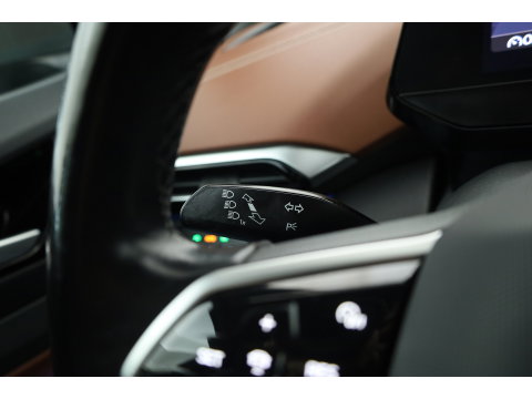 Volkswagen ID.4 Pro Performance Business 77 kWh | Warmtepomp | SOH 92.1% | Dig. Cockpit | Adapt. Cruise | Trekhaak | Keyless | Camera | Apple CarPlay | Stoelverw. |