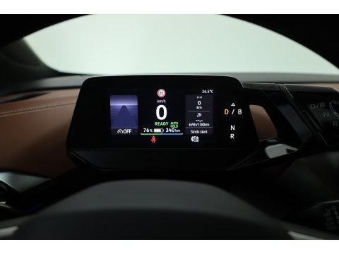 Volkswagen ID.4 Pro Performance Business 77 kWh | Warmtepomp | SOH 92.1% | Dig. Cockpit | Adapt. Cruise | Trekhaak | Keyless | Camera | Apple CarPlay | Stoelverw. |
