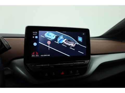 Volkswagen ID.4 Pro Performance Business 77 kWh | Warmtepomp | SOH 92.1% | Dig. Cockpit | Adapt. Cruise | Trekhaak | Keyless | Camera | Apple CarPlay | Stoelverw. |