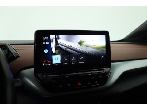 Volkswagen ID.4 Pro Performance Business 77 kWh | Warmtepomp | SOH 92.1% | Dig. Cockpit | Adapt. Cruise | Trekhaak | Keyless | Camera | Apple CarPlay | Stoelverw. |
