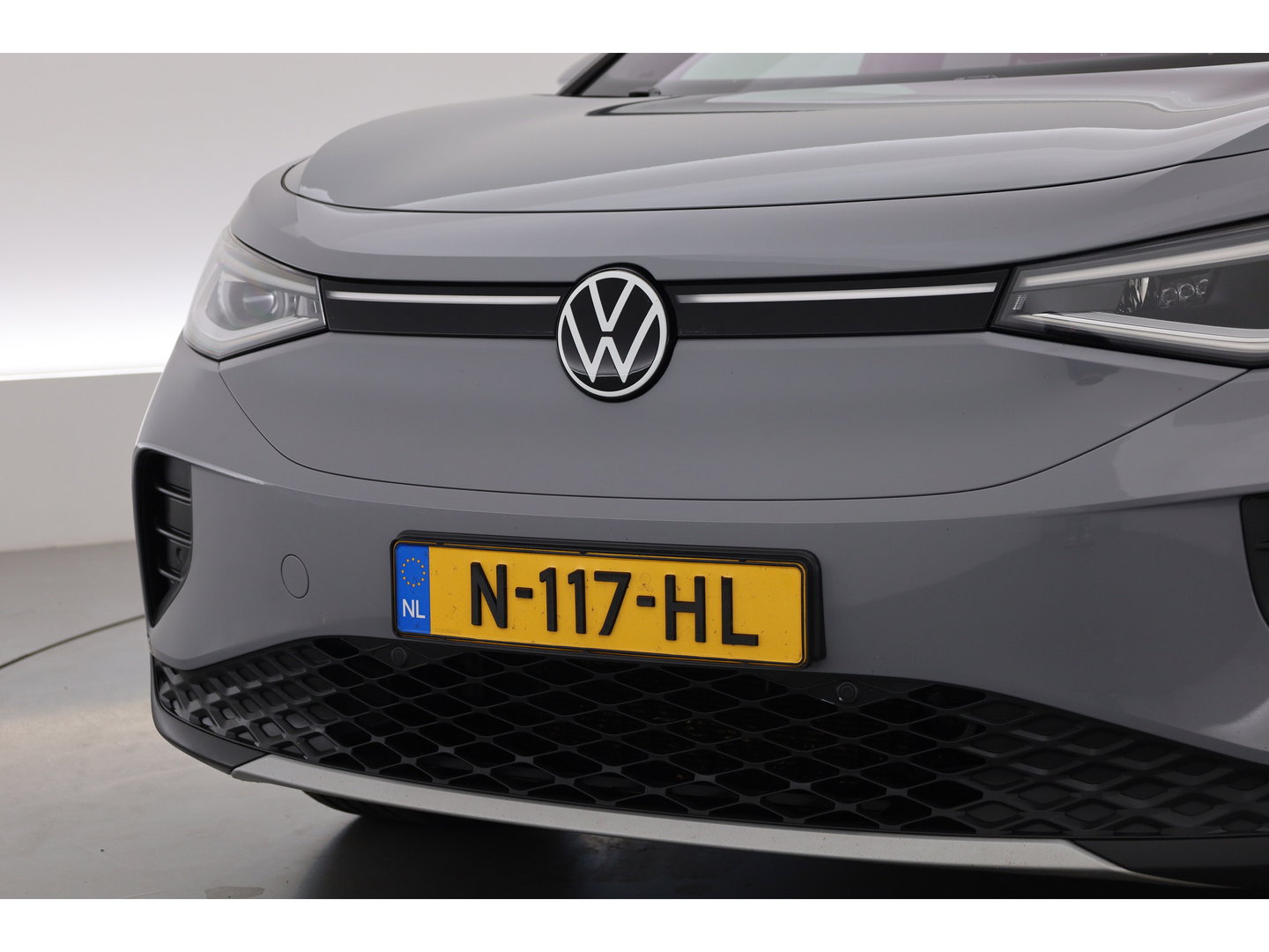 Volkswagen ID.4 Pro Performance Business 77 kWh | Warmtepomp | SOH 92.1% | Dig. Cockpit | Adapt. Cruise | Trekhaak | Keyless | Camera | Apple CarPlay | Stoelverw. |