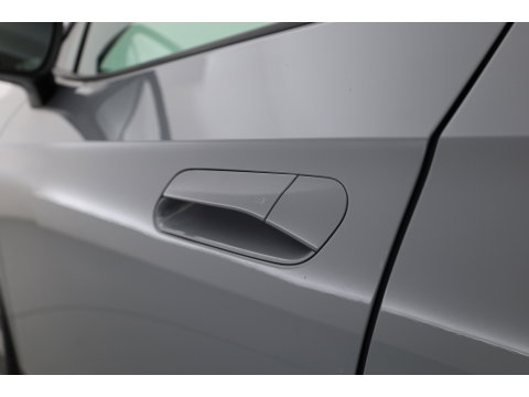 Volkswagen ID.4 Pro Performance Business 77 kWh | Warmtepomp | SOH 92.1% | Dig. Cockpit | Adapt. Cruise | Trekhaak | Keyless | Camera | Apple CarPlay | Stoelverw. |