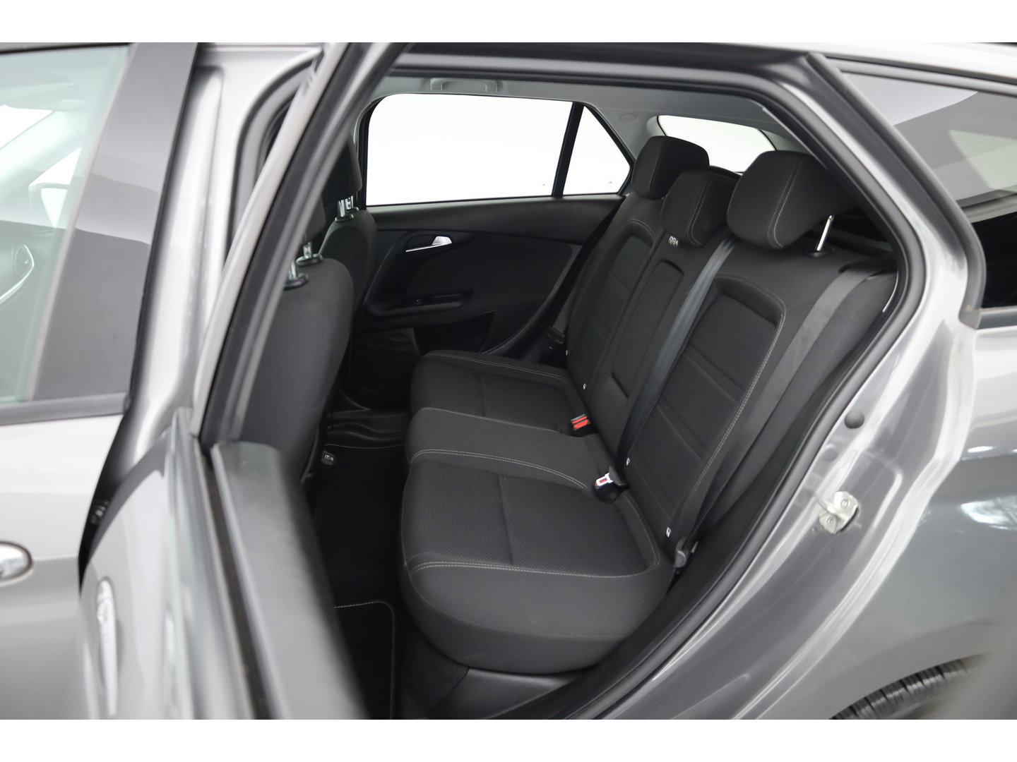 Fiat Tipo Stationwagon 1.0 Life | Cruise Contr. | Trekhaak | Camera | Keyless | DAB | LED |